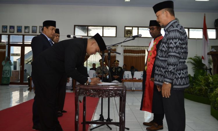 Pengambilan Sumpah Jabatan Pimpinan Dprd Kab Bima Priode 2019-2024