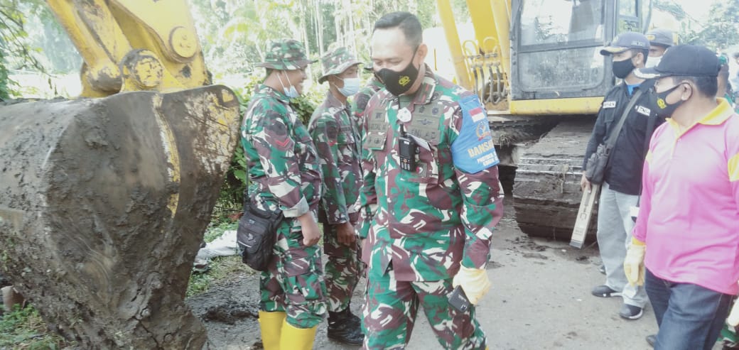 Kabupaten Bima,TNI Pasang Jembatan Acrow Panel,Danrem 162 Turun Langsung Ke Lokasi