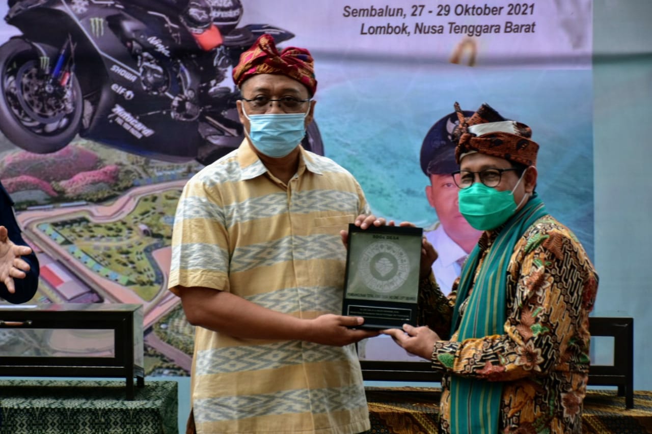 Dukung Program Desa Wisata di NTB, Mendes PDTT berikan Bantuan Sarpras Untuk 19 Desa