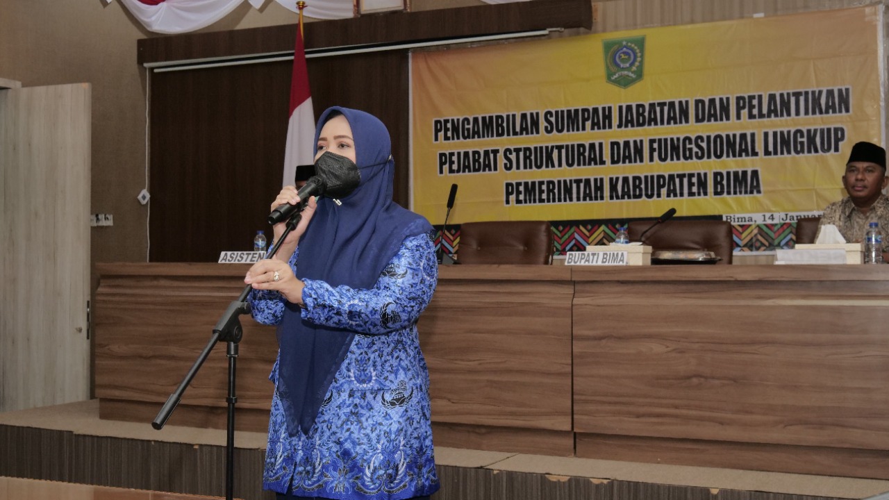Lantik Pejabat Struktural dan Fungsional, Bupati Minta Pejabat Tunjukkan Kinerja