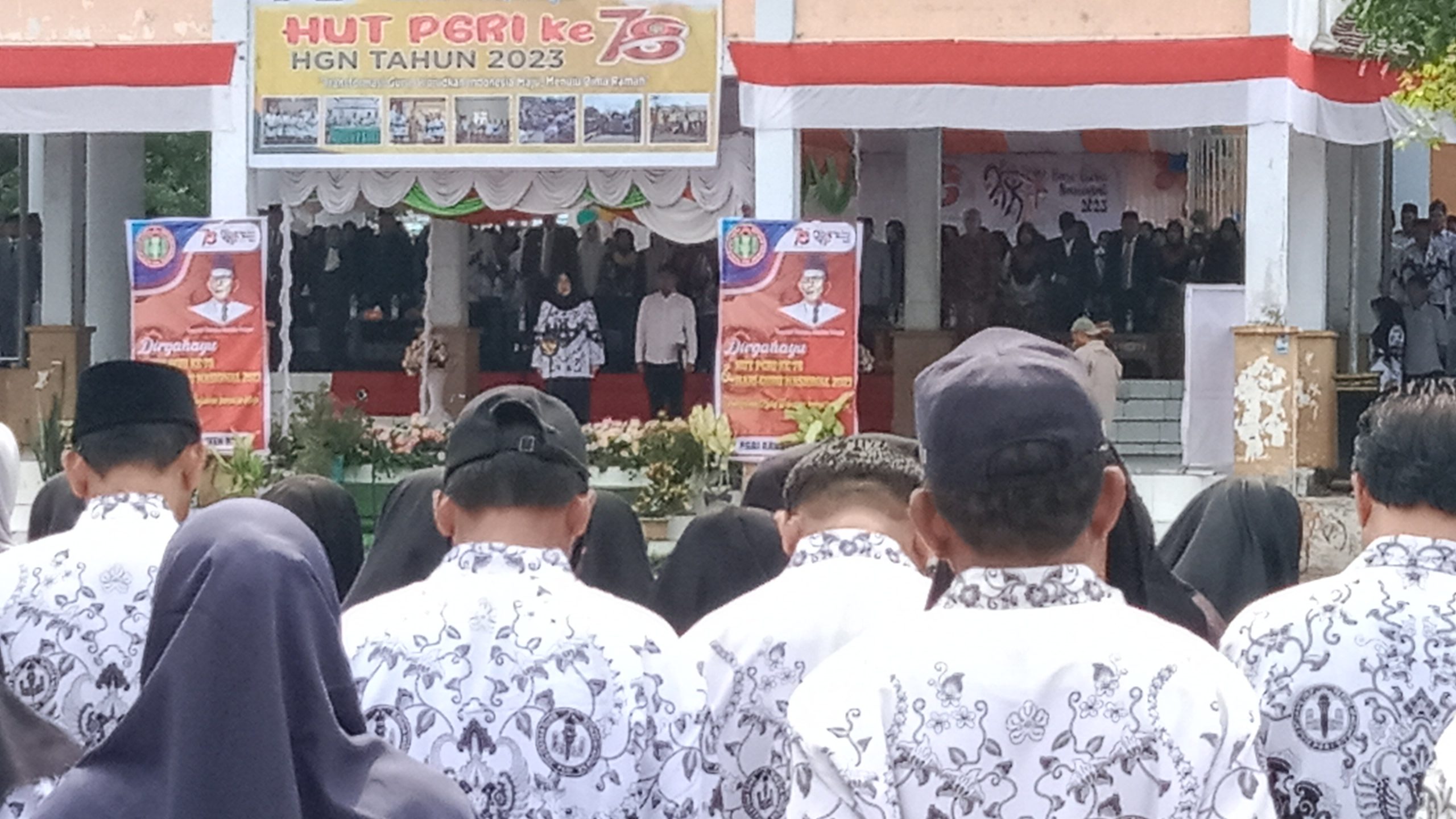 Bupati Bima Menghadiri Peringatan Hut PGRI Ke 78 HGN Tahun 2023 Tingkat Kabupaten Bima