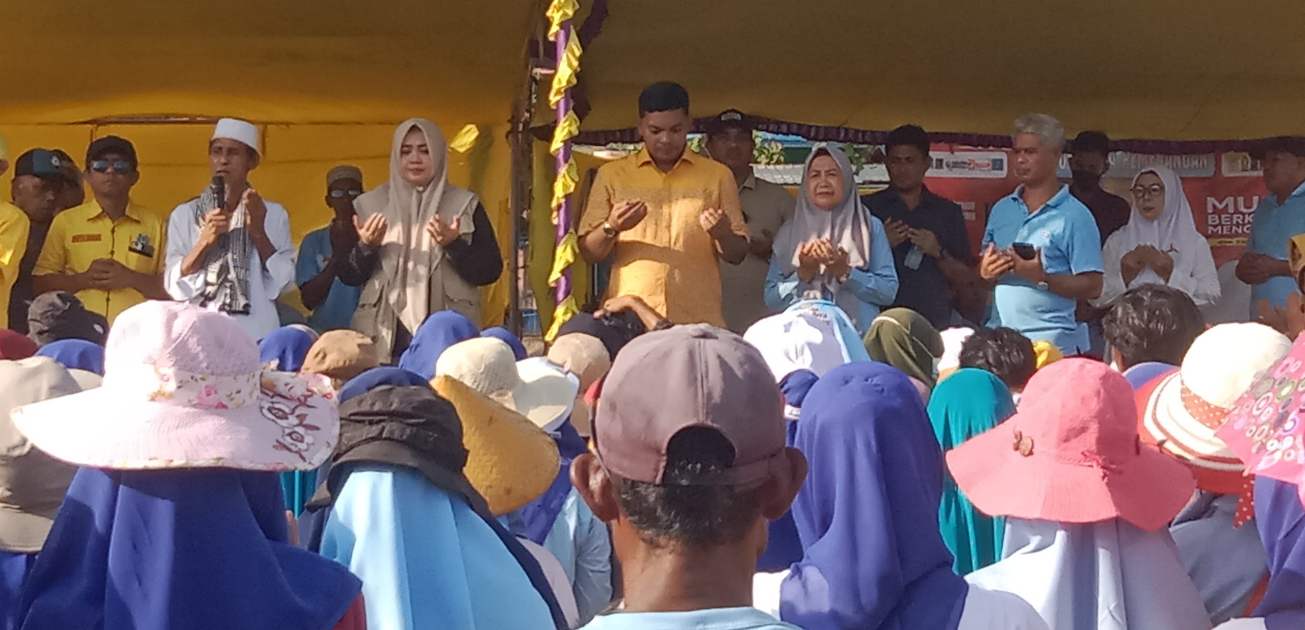 DUKUNGAN SEMAKIN MEMUNCAK,CALON BUPATI YANDI-ROS DAN CALON GUBERNUR NTB DI JEMPUT RIBUAN MASSA MASYARAKAT DI LANGGUDU. KABUPATEN BIMA